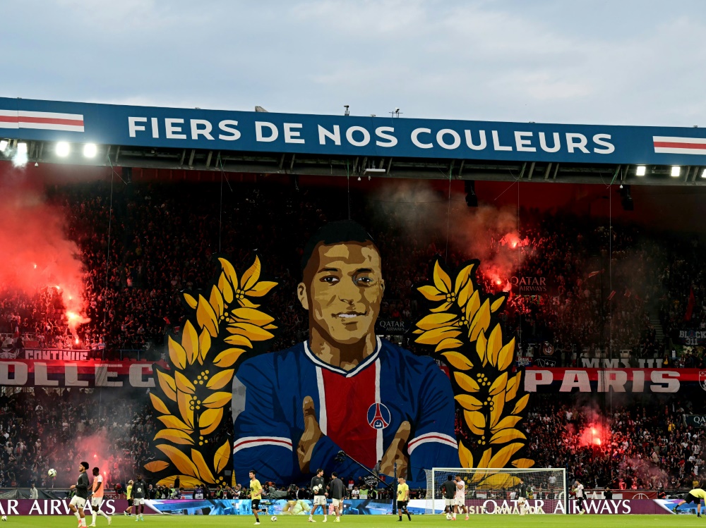 PSG-Fans verabschieden Kylian Mbappe (Foto: AFP/SID/MIGUEL MEDINA)