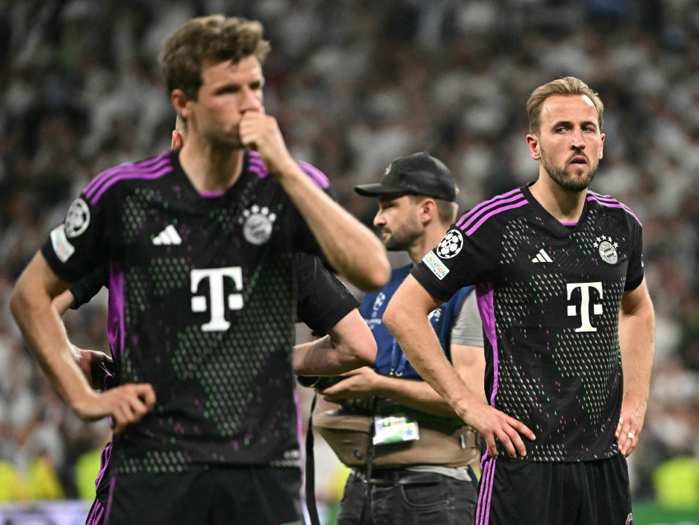 Müller (l.) kann früher zum DFB-Team stoßen (Foto: AFP/SID/JAVIER SORIANO)
